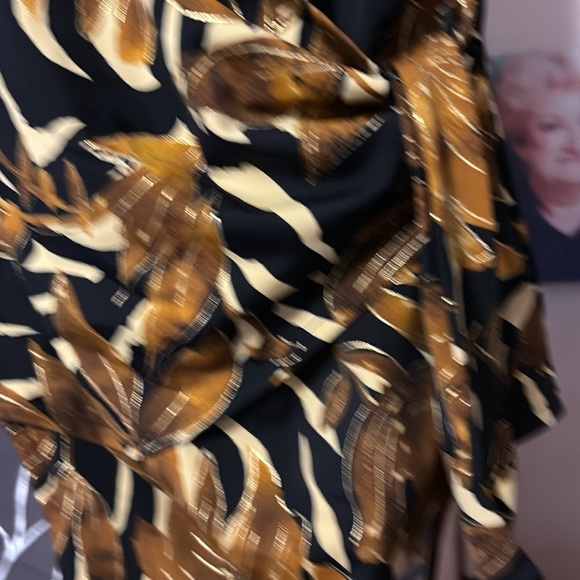 One piece suit, worn, gently, no padding - Picture 2 of 3